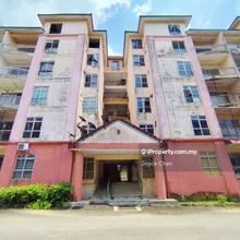Duplex Penthouse - Nilai Santalia Apartment, Nilai, Negeri Sembilan