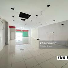 Bayu tinggi g floor shop