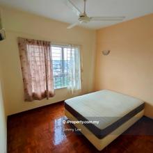 Pj- Ss2 - Casa damansara 3 Bed 2 Bath - Next to Mall & Retails - 5 min