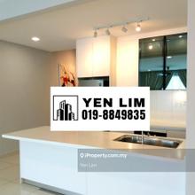 Well Maintain Unit for Sales, Come with 2 Carparks and 1 Store Room