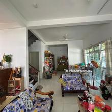 Limited Corner house in Areaca for sale