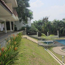 Bukit Pantai Bungalow with Pool for Rent 