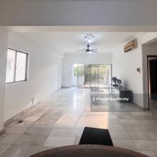 Pelita Indah Apartment, 3 plus 1 Bedroom, Gated Guarded, Low Floor