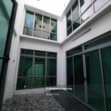 Terrace house for Sale