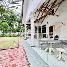 Taman Tampoi Utama, Corner Lot