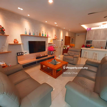 Spacious unit well-renovated unit at Verde Ara Damansara