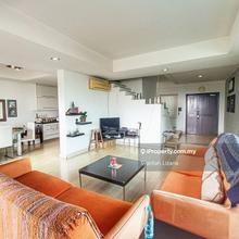 Corner unit Armanee Terrace below market value damansara perdana
