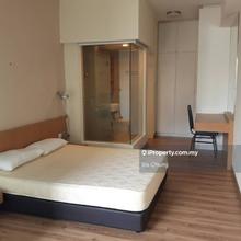 Peak Soho condominium for rent