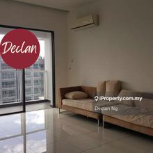 Tastefully renovated, Corner Unit