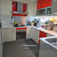 Full Renovated Unit And 2 Parking Lot For Sale