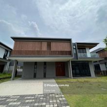 Superb Big Bungalow Brand New unit 