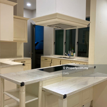 Resort style living with garden at the back near amenity quiet n safe