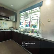 Renovated Terrace House near to Highway, School, Market in Butterworth