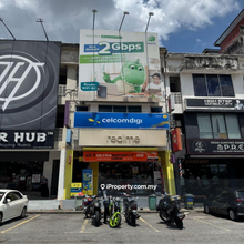 Facing mainroad ground floor shoplot Bandar Seri Putra Bangi Kajang