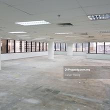 Walking distance to Subang Jaya LRT & KTM Station. Good amenities.