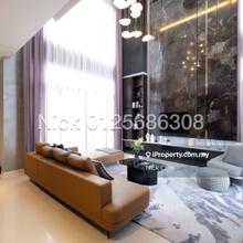 Lakefront semi-d / bungalow. upcoming skyline luge & weekend home idea