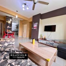 Freehold Condo with Quiet KLCC & Landed House View, 2 Carparks