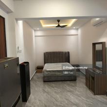 Studio Unit, Fully Furnished, New Furniture, High Floor, 1 Parking Lot