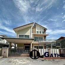 Freehold Double Storey Bungalow For Sale