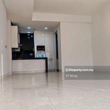Golden Triangle Premium Address -walking distance to MRT
