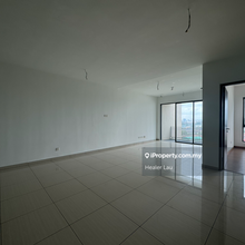 Molek luxury condo(Foreigner can buy)