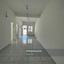 Terrace house for Sale