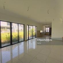 Freehold, corner unit