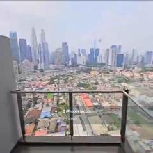 Ready move in renovated unit upgraded floor  klcc view