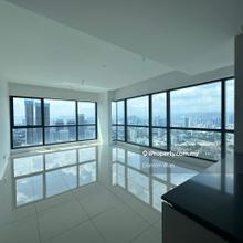 Good location, walking distance to mrt station and klcc park