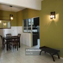 Putra Place 1000sft Renovated Furn near Queensbay