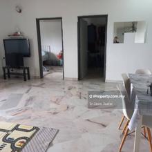 D'Tinggian Suasana Apartment, Bandar Tun Hussein Onn, Cheras