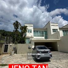 Double Storey Townhouse For Rent