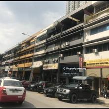 Freehold 5-Storey Shop/Office in Kompleks Damai