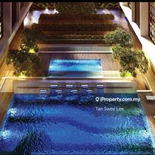 Located right next to Ara Damansara LRT with private link bridge