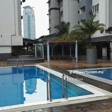 Freehold high floor corner unit good for investment