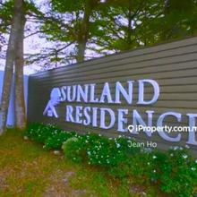Gated Guarded Coner Lot Triple Storey Cluster House