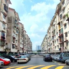 Greenview Apartment End Lot Well Keep Unit