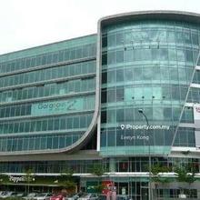 7 storey En Bloc for sale 