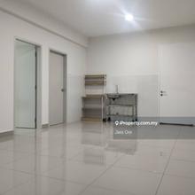 Studio with 1 room, Partially Furnished 
