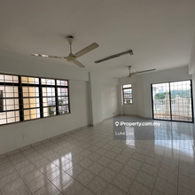 3 rooms spacious condo for sell at usj 17 walkable to lrt usj 21