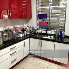 2-storey Corner lot with 12 feet land, Land Size 34x70, Fully Renovate