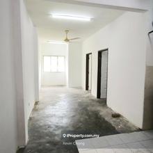 Pangsapuri Seri Mewah Blok D 