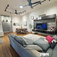 Saron 2 Bukit Raja 2 Storey 20x70 Fully Renovated Gated Guarded Area