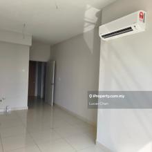 Nest 2 Residence 887 Sqft 3 R 2B Freehold Bare Unit 2 Carpark For Sale