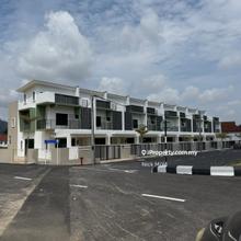 Air Putih Kuantan 2.5 storey House for Rent