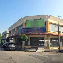 Bandar Seri Botani 3 Adjoining Double Storey Shoplot Hot Area