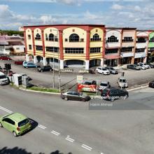 Corner Lot Tenanted 3 Storey Shoplot Pusat Perdagangan Seri Kembangan