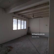 Fixer - Upper Alert, 4br Terrace , Taman Kledang Sentosa 