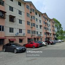Rumah Pangsa Tingkat 1 untuk Dijual di College Heights Pajam