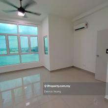 Saville d'lake condo for rent unfurnished unit 2 car park puchong
